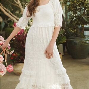 Ivy City Co White Lace Midi Dress